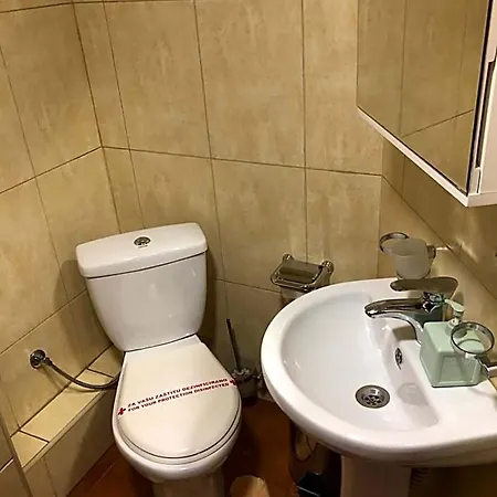 Royal 2* Podgorica