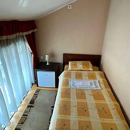 Royal Hotel 2*